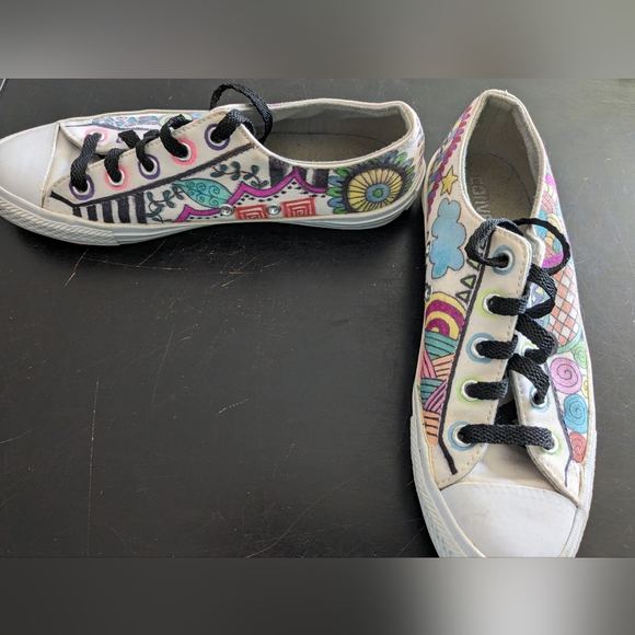 Converse All Stars Women's Limited Edition Sneakers - Picture 3 of 9